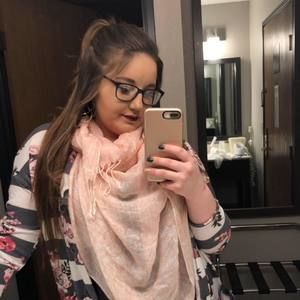 Meet your Posher, Emily